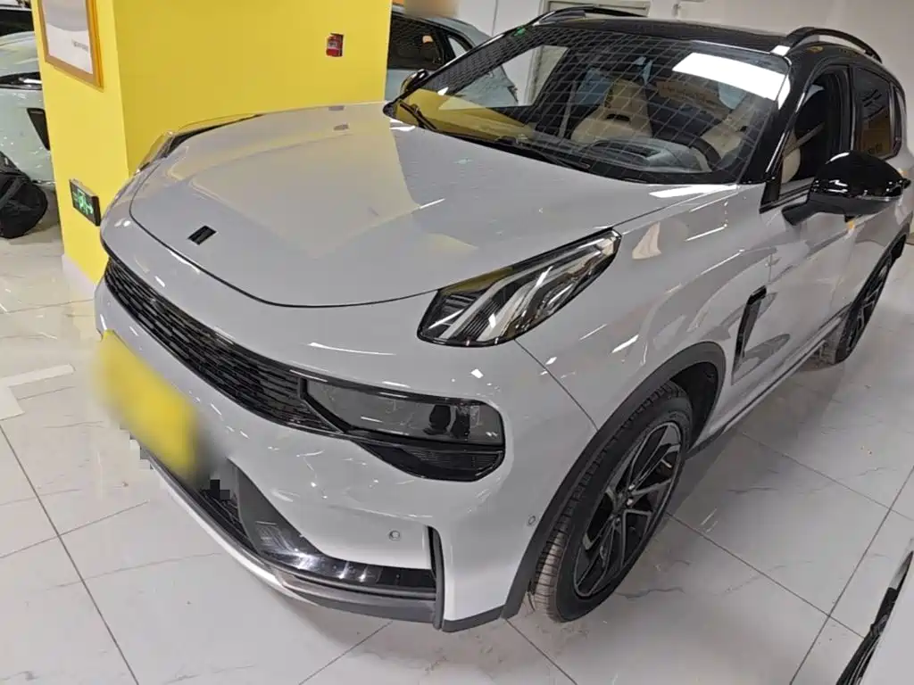 Lynk & Co 01 2023