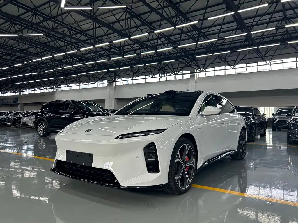 NIO ET5T 2025