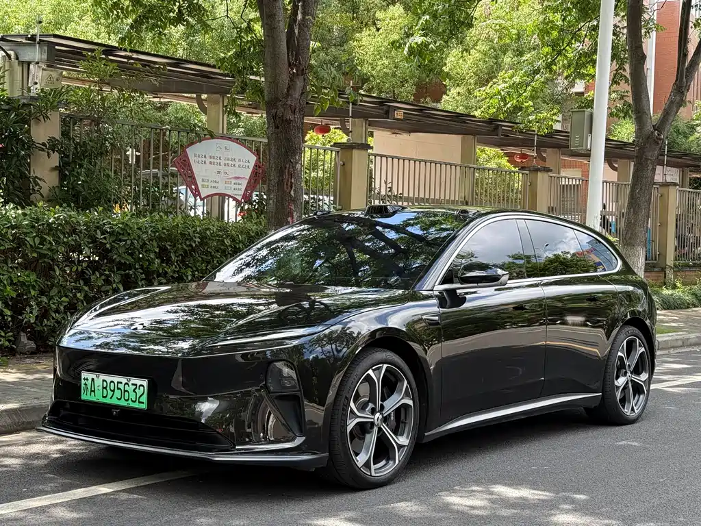NIO ET5T 2025
