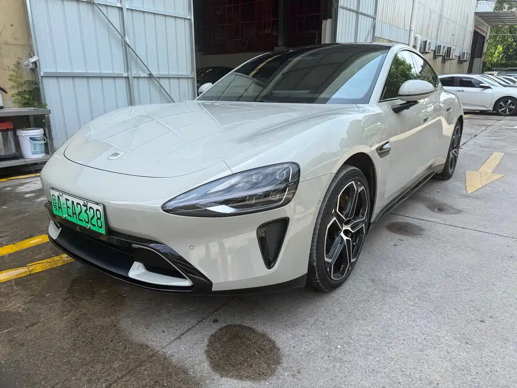 Xiaomi SU7 2025