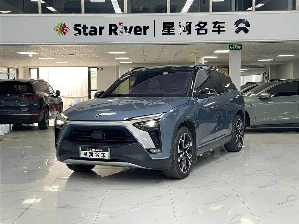NIO ES8 2021