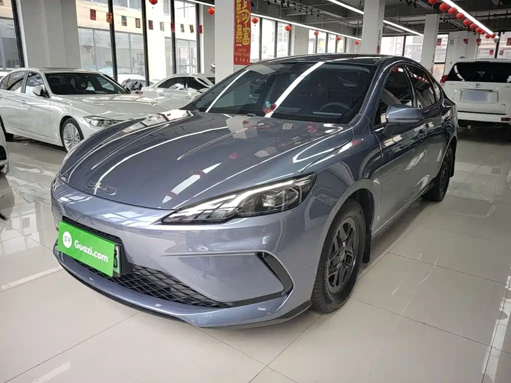 BYD Seal 05 DM-i 2025