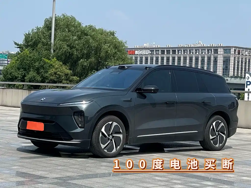 NIO ES8 2023