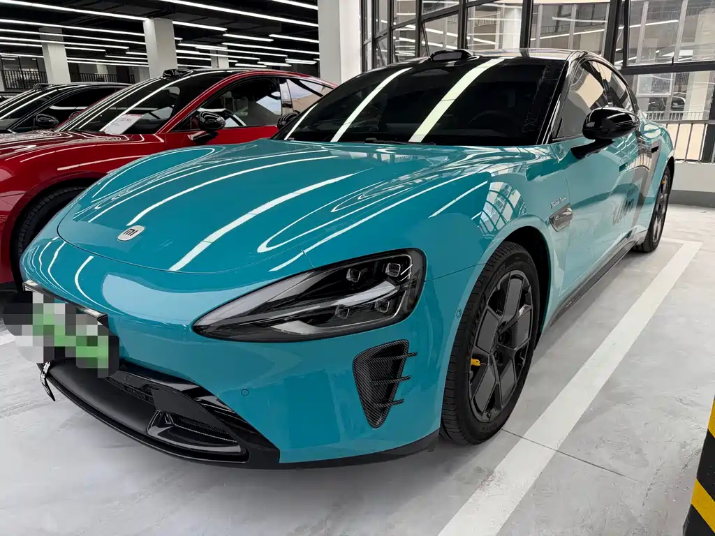 Xiaomi SU7 2024