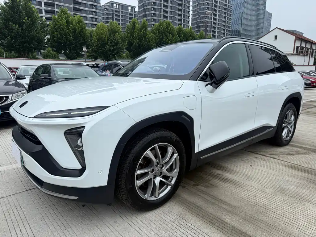 NIO ES6 2021