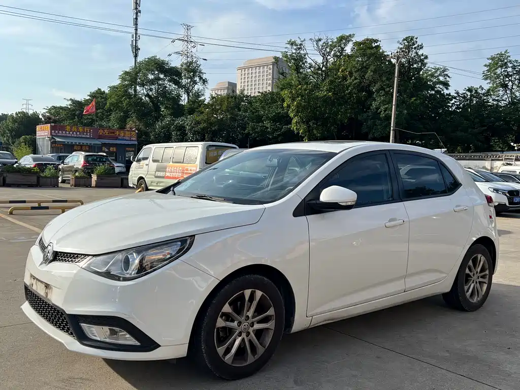 MG MG5 2013