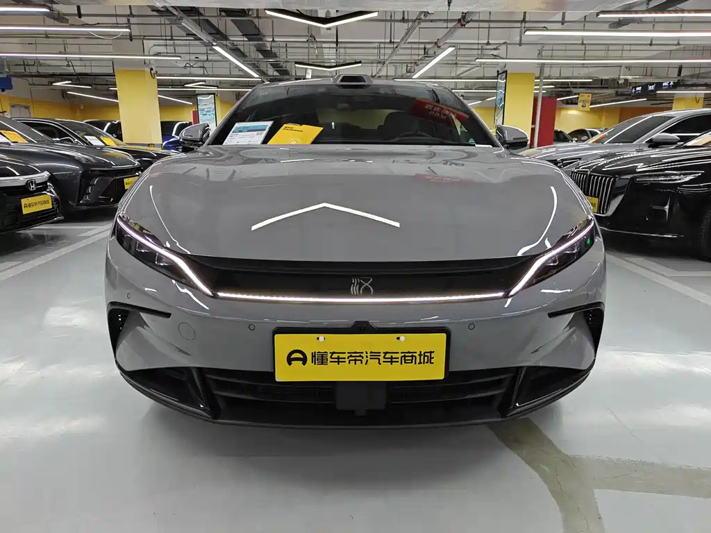 BYD Han 2025
