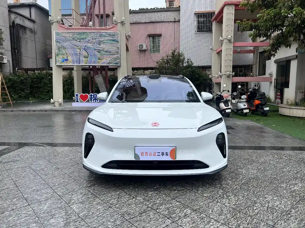 NIO ET5T 2024
