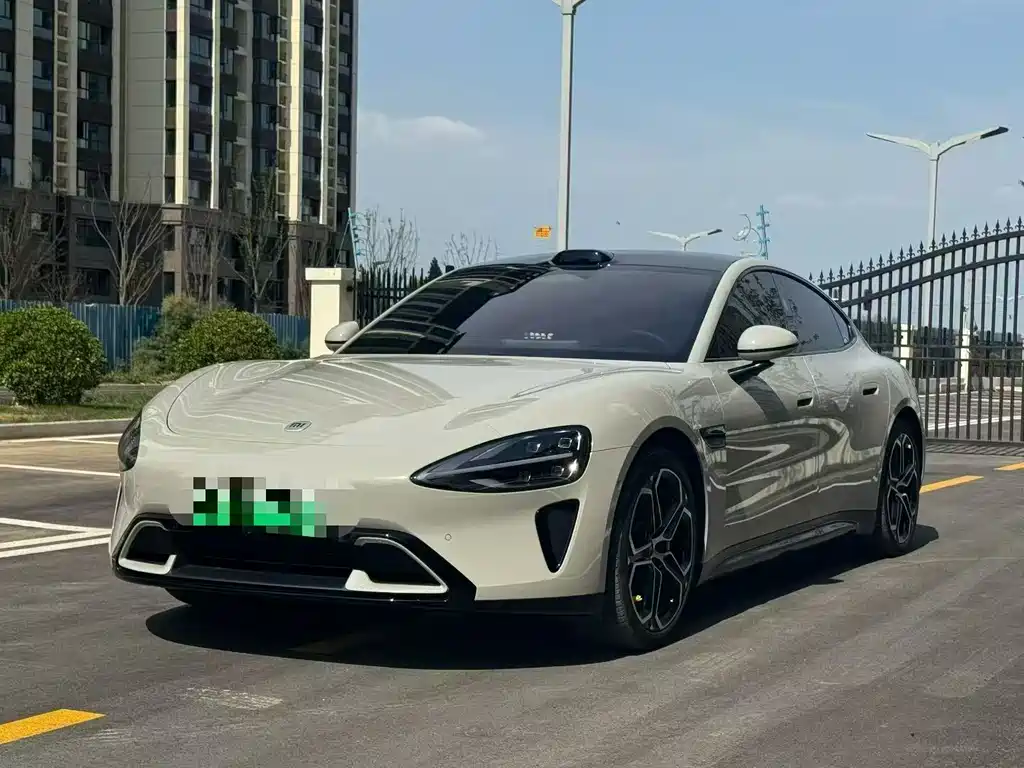 Xiaomi SU7 2025