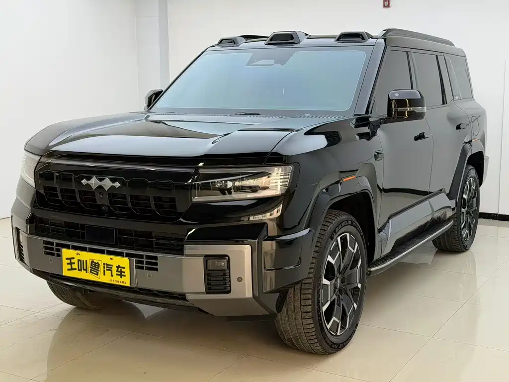 Fang Cheng Bao Leopard 8 2025