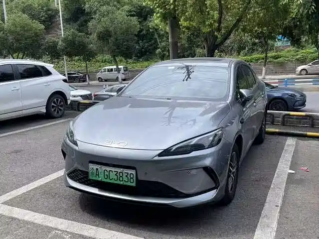 BYD Seal 05 DM-i 2025