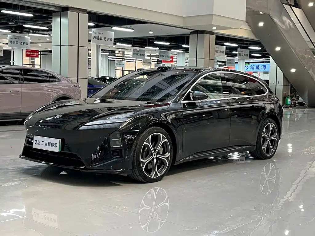 NIO ET5T 2025