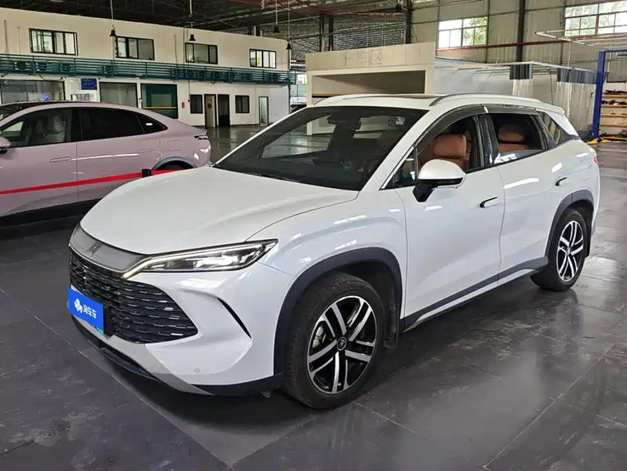 BYD L DM-i 2025