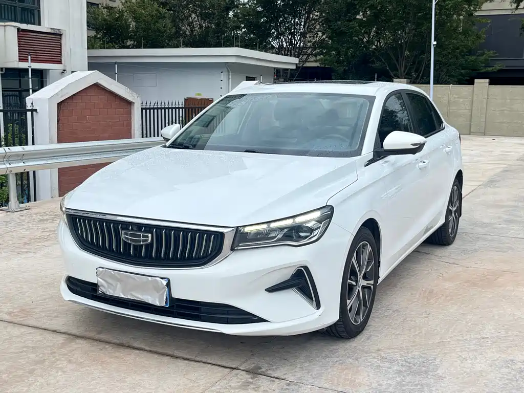 Geely Emgrand 2021