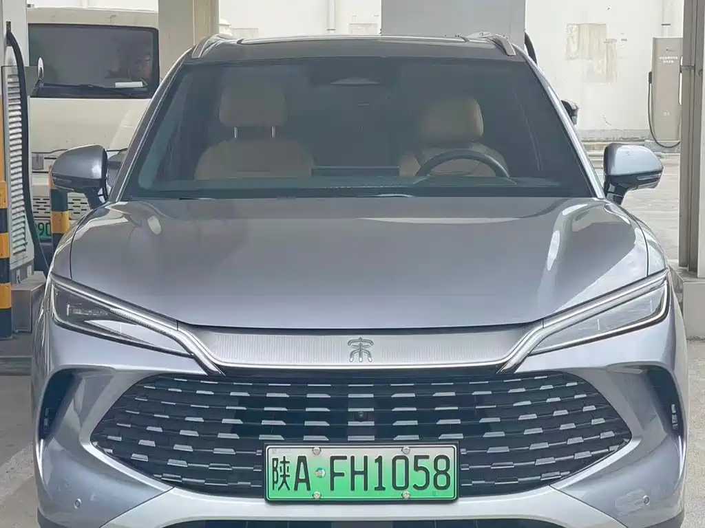 BYD L DM-i 2024
