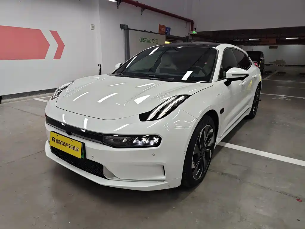 Zeekr 001 2022
