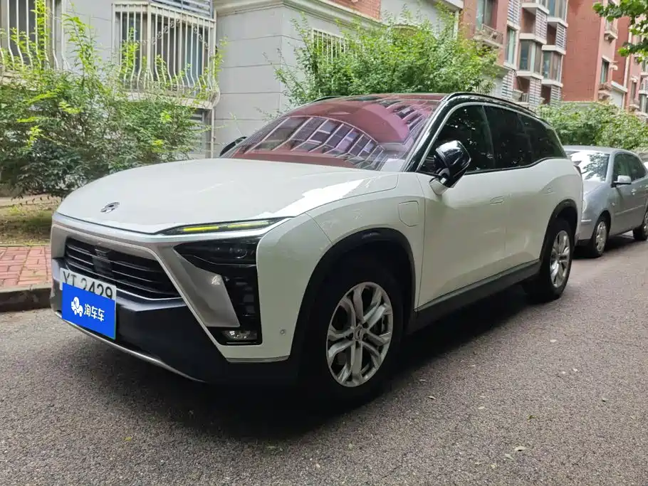 NIO ES8 2020