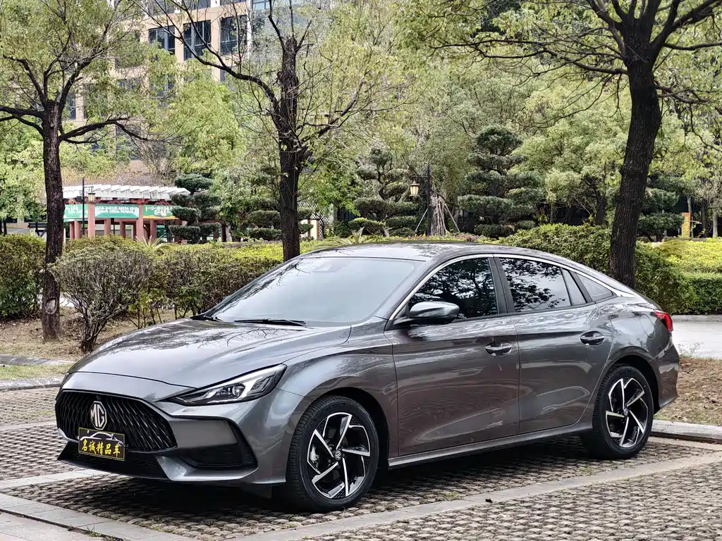 MG MG5 2021