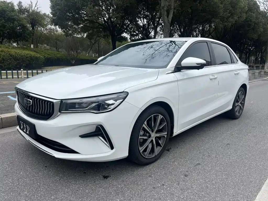 Geely Emgrand 2024