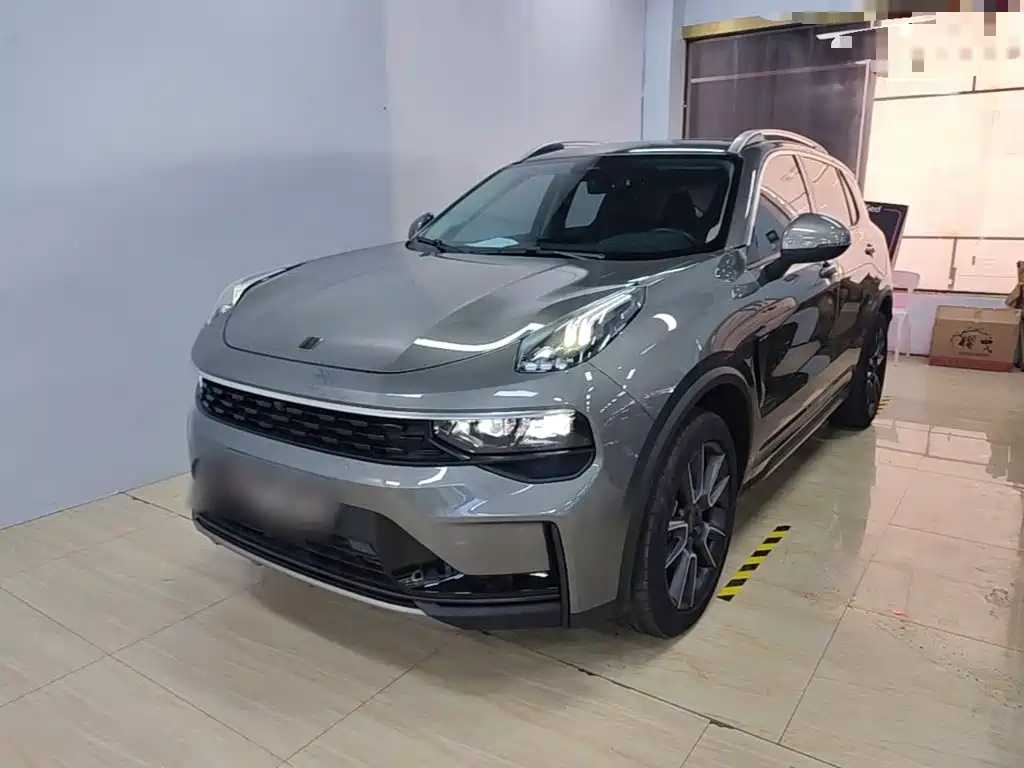 Lynk & Co 01 2022