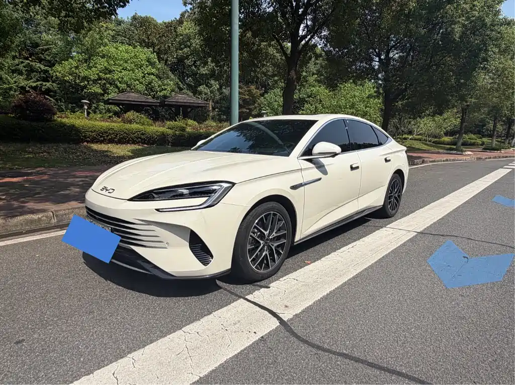 BYD Seal 07 DM-i 2024