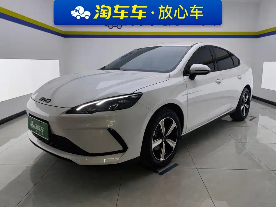 BYD Seal 05 DM-i 2025