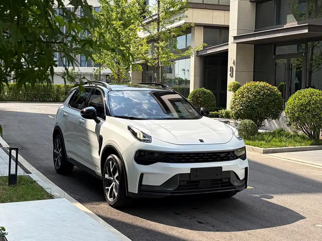 Lynk & Co 01 2021