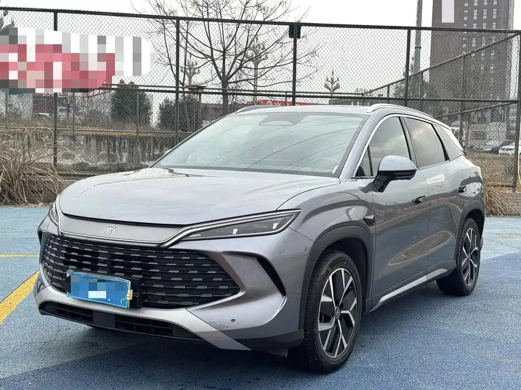 BYD L DM-i 2025