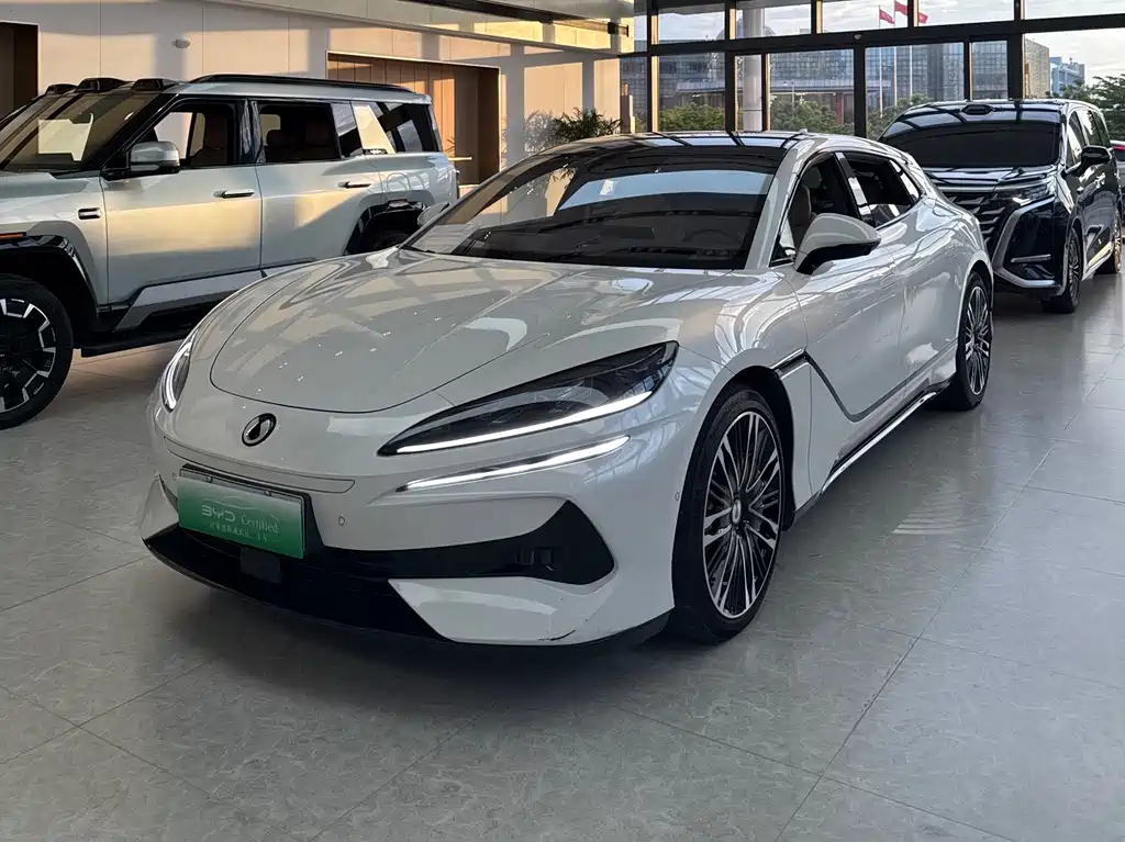 Denza Denza Z9GT 2024
