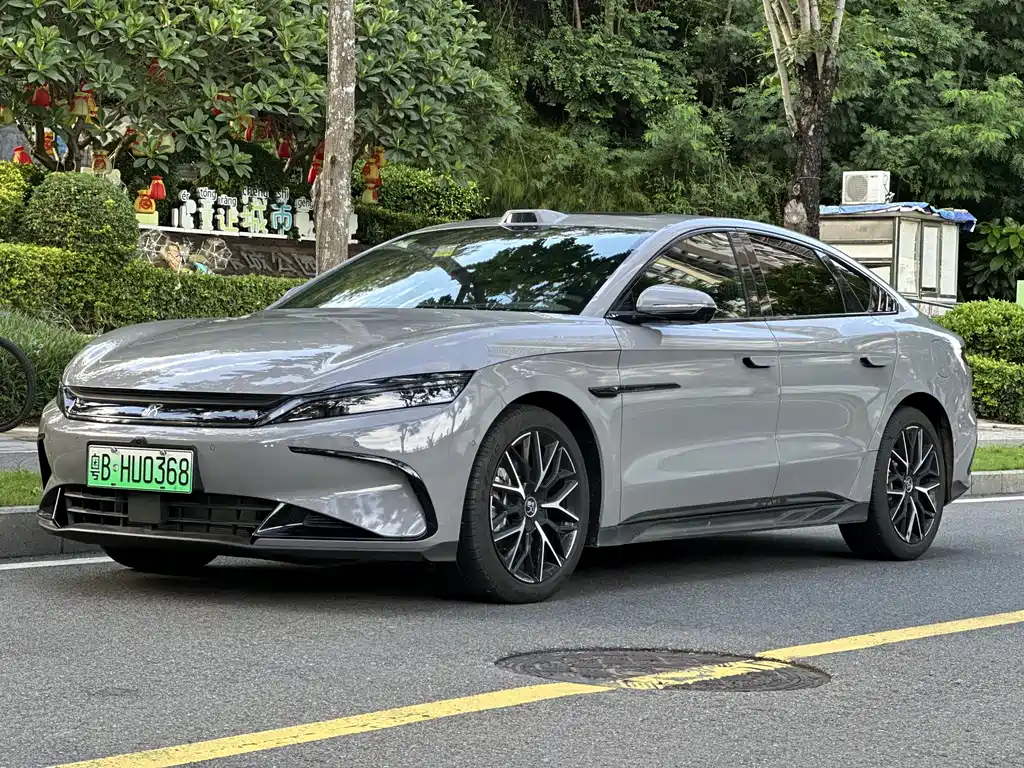 BYD Han 2025