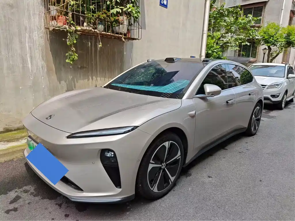 NIO ET5T 2025