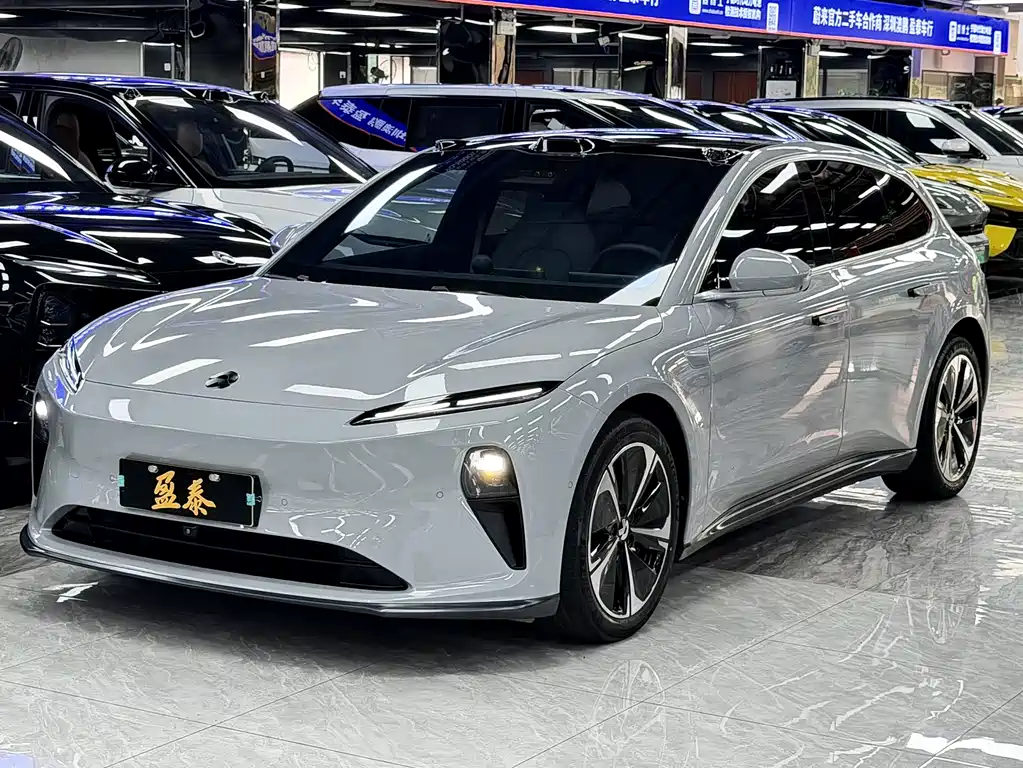 NIO ET5T 2024