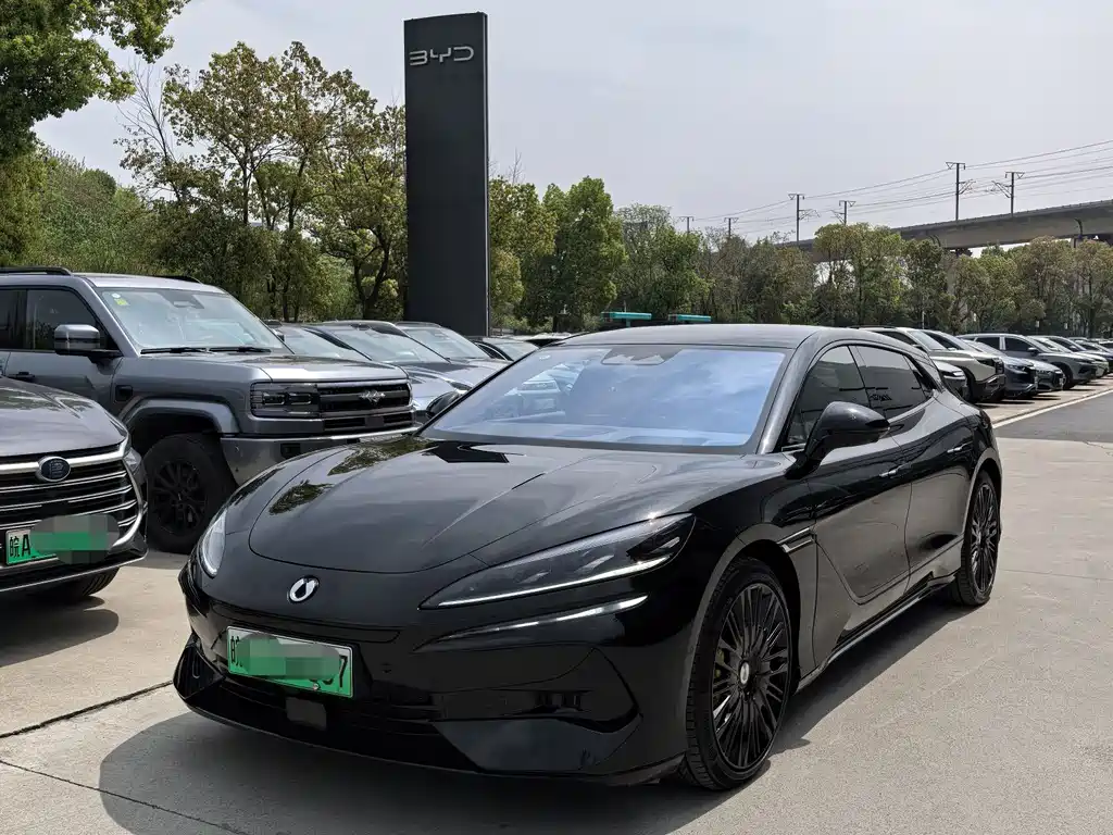 Denza Denza Z9GT 2025