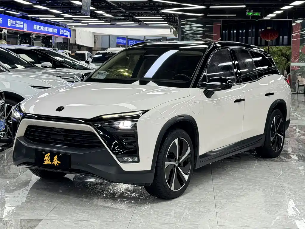 NIO ES8 2018