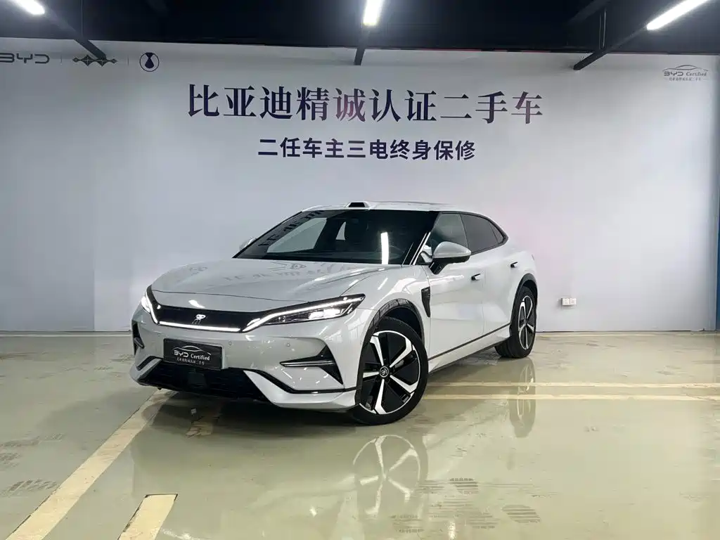BYD L EV 2025