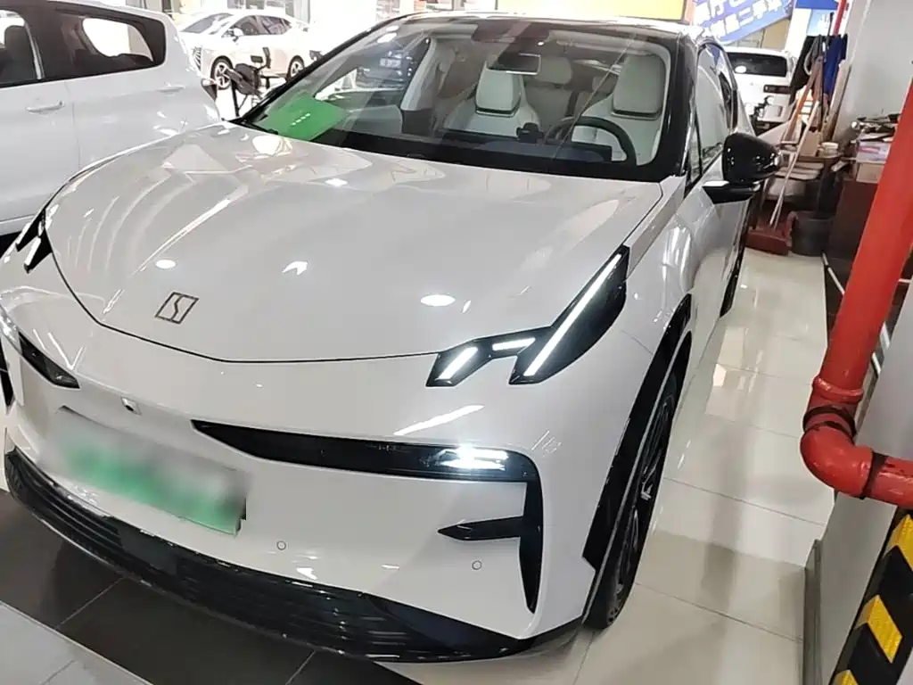 Zeekr X 2024