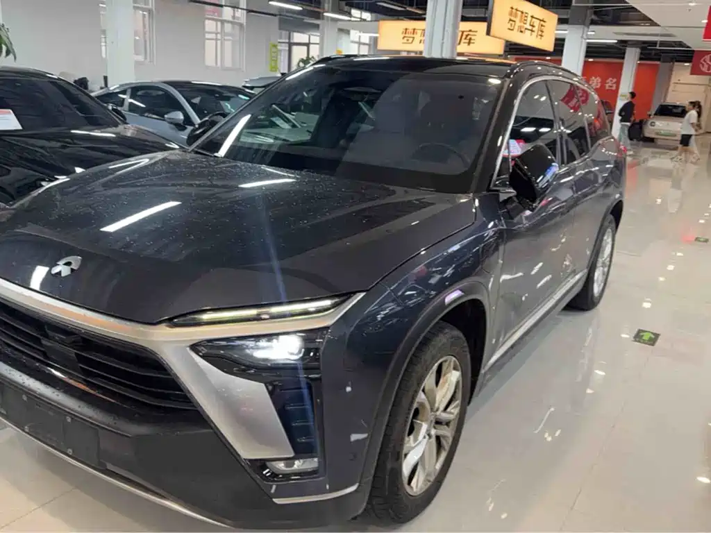 NIO ES8 2022
