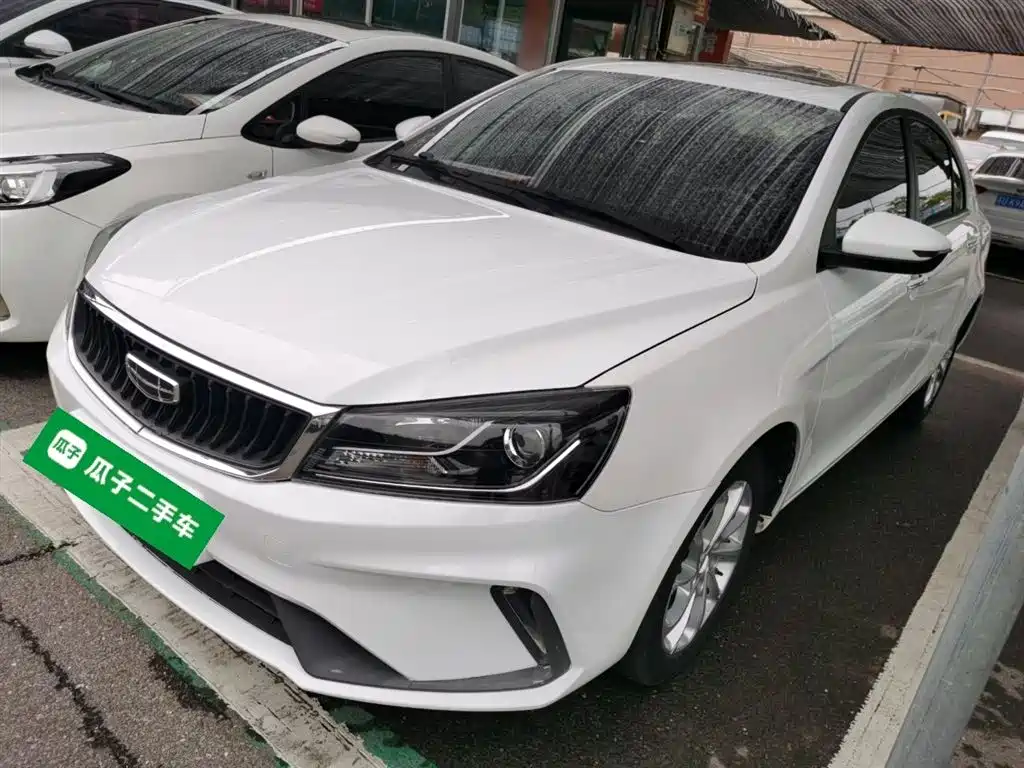 Geely Emgrand 2021