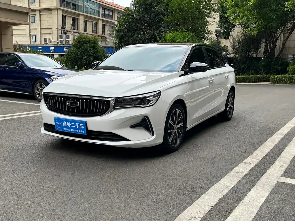 Geely Emgrand 2023