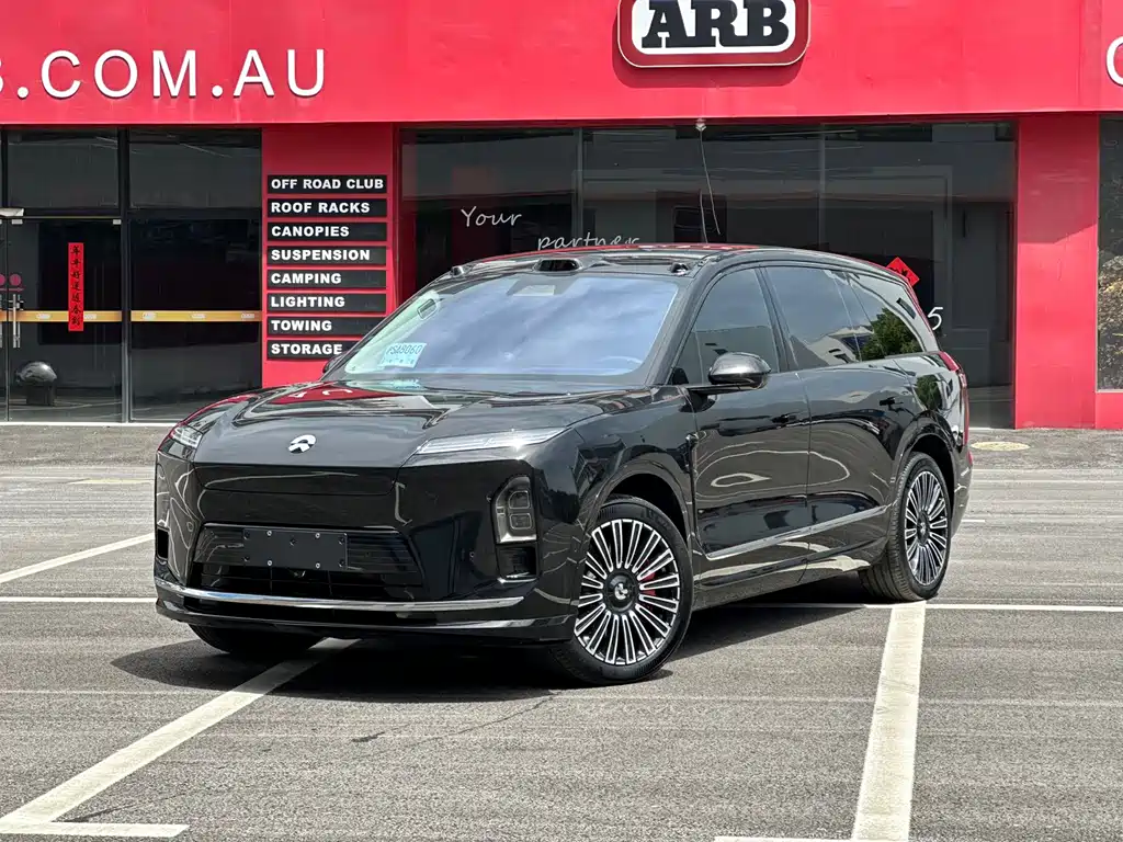 NIO ES8 2025