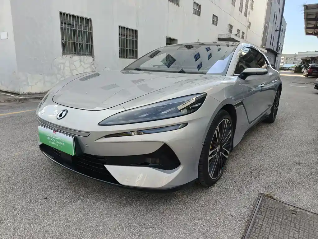 Denza Denza Z9GT 2025