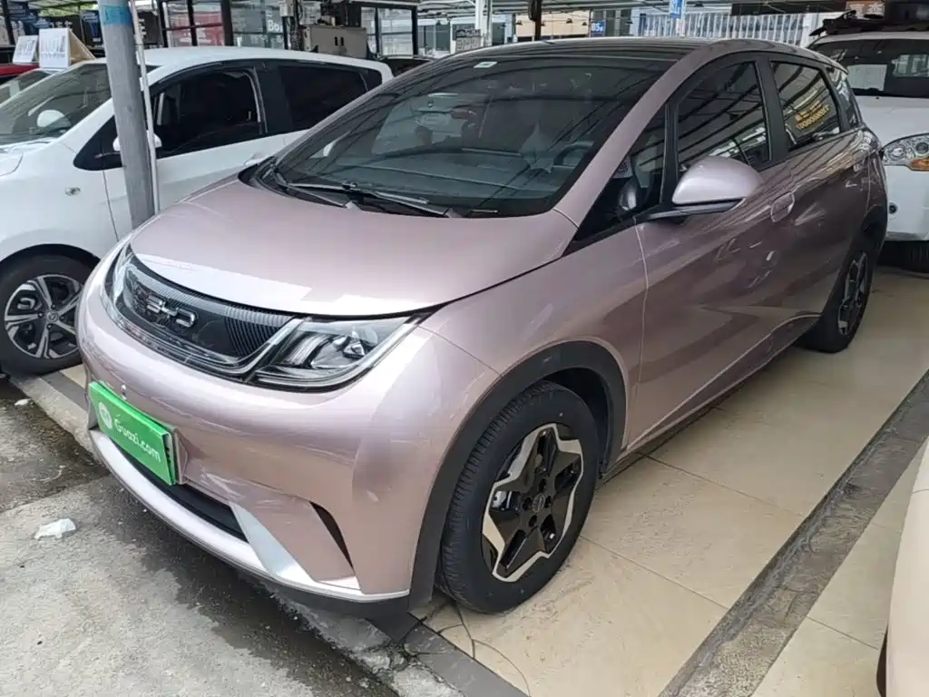 BYD Dolphin 2023
