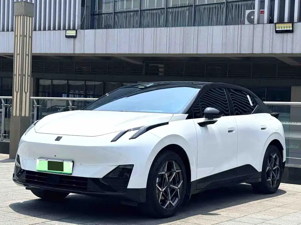 Lynk & Co Z20 2025