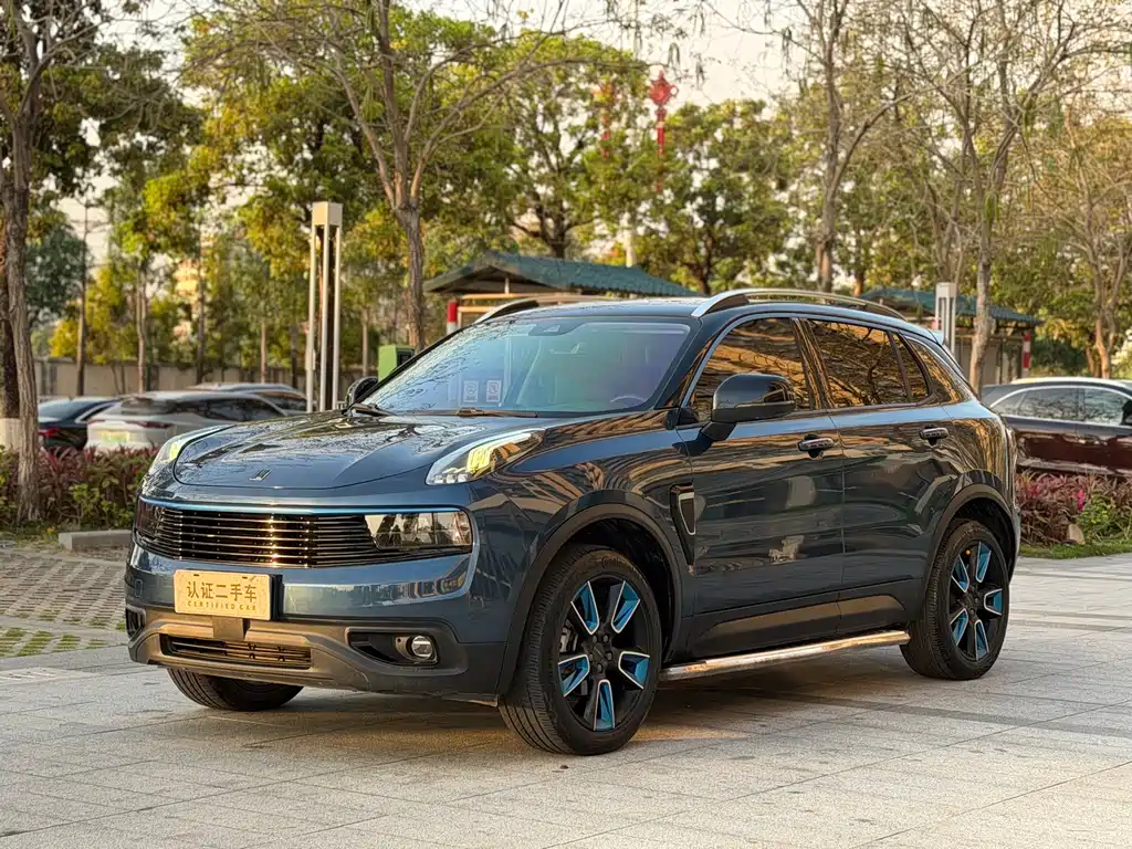 Lynk & Co 01 2018