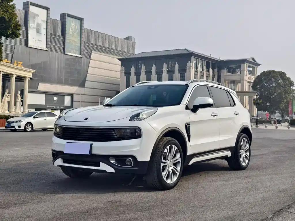 Lynk & Co 01 2020