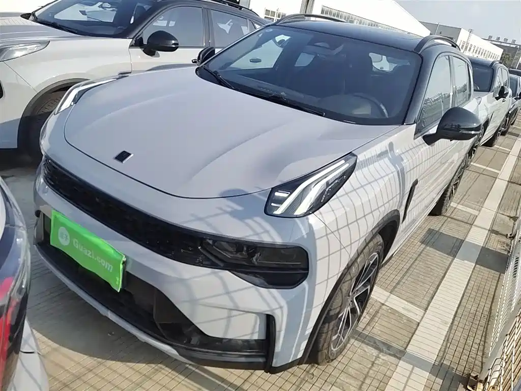 Lynk & Co 01 2023