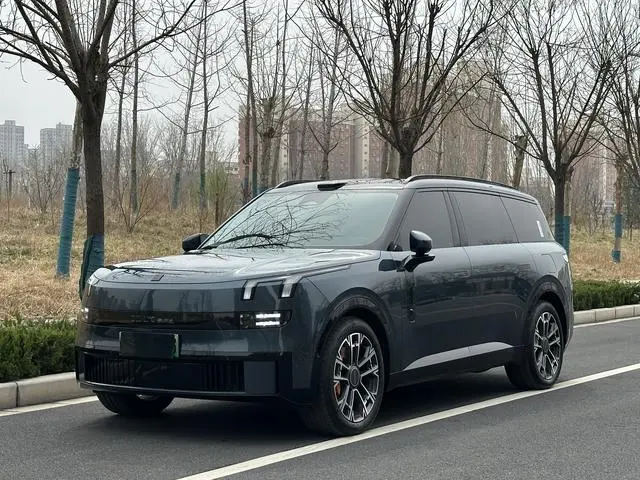 Lynk & Co 900 2025 2.0T Ultra