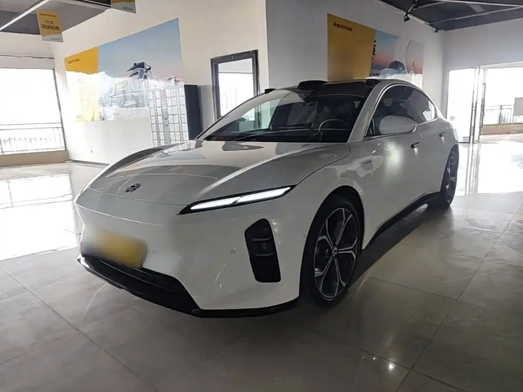 NIO ET5 2025