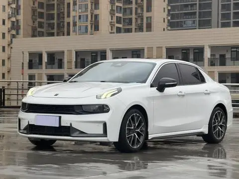 Lynk & Co 03 2020 1.5TD DCT Pro