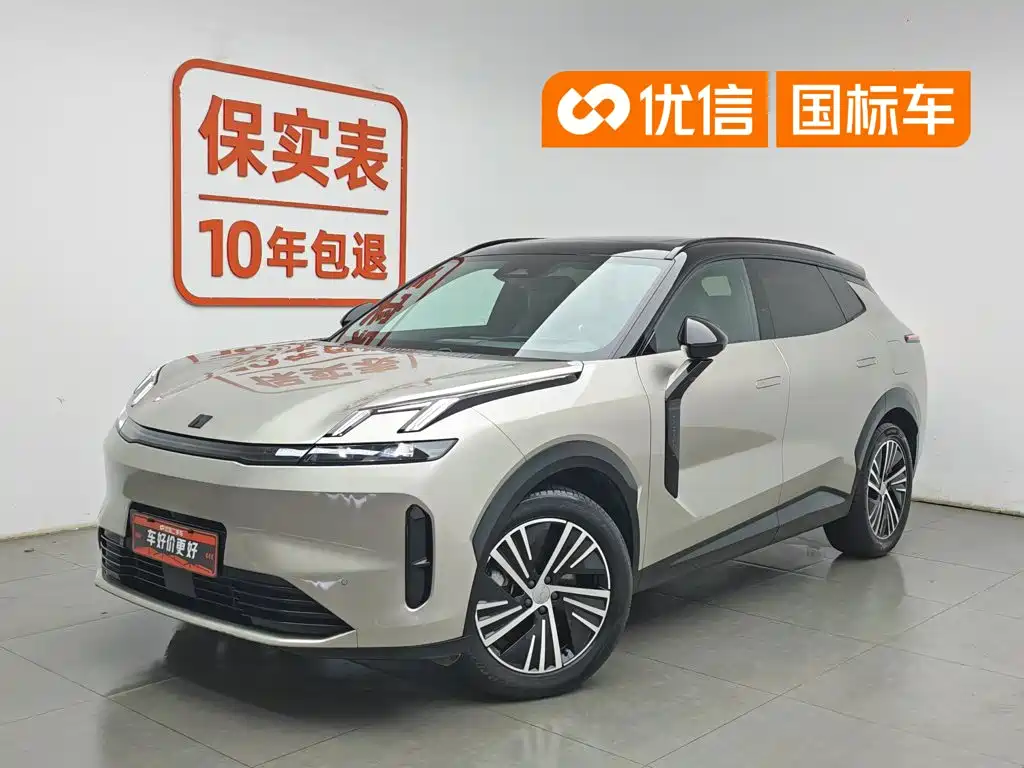Lynk & Co 08 EM-P 2024